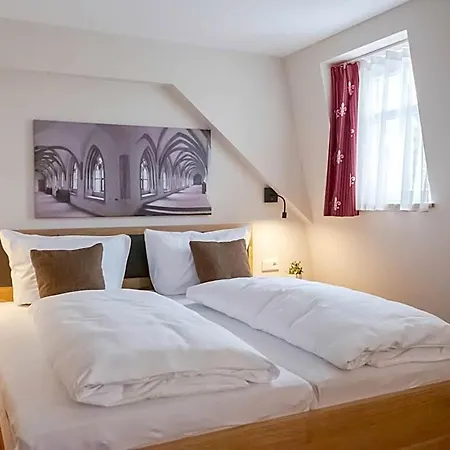 Doppelzimmer 1