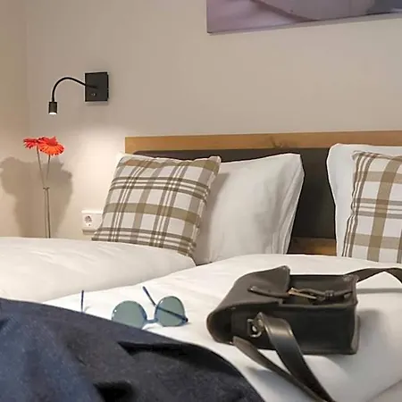 Doppelzimmer 1 3* Heidenheim (Bavaria)